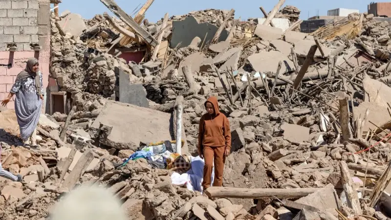 المشهد في أسبوع: المغرب يُفجع بزلزال مُدمّر.. وما حكم "عُمرة البدل"؟