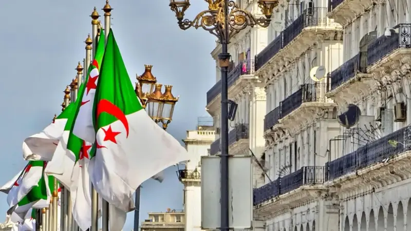 إمساكية شهر رمضان 2025 في الجزائر.. مواقيت الفطور والسحور