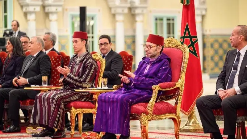 العاهل المغربي يترأس حفل إطلاق مشروع لإنتاج أجهزة هبوط الطائرات