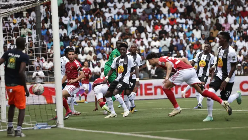 النهائي الخامس تواليا.. حكم مباراة الأهلي ومازيمبي اليوم في دوري أبطال إفريقيا
