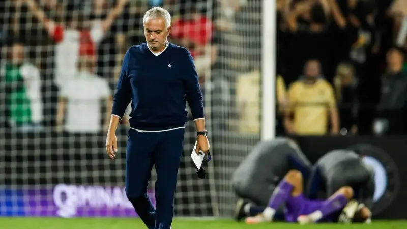 5 وجهات محتملة أمام جوزيه مورينيو بعد رحيله عن فناربخشة