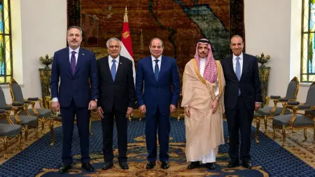 related_news_inside_blogsفيديو - اجتماع القاهرة يبحث شواغل دول المنطقة في أي اتفاق مع إيران