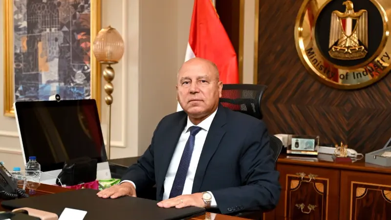 تسريب منسوب لكامل الوزير يثير الجدل في مصر.. ووزارة النقل تكشف الحقيقة