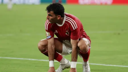 related_news_inside_blogsعبد الواحد السيد يهاجم أحمد سيد زيزو بسبب المستحقات.. هل يرحل عن الأهلي؟