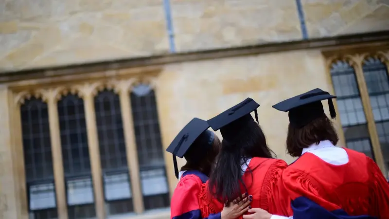 الأوراق المطلوبة للتقديم في الكليات المصرية 2024.. كل ما تحتاج لمعرفته