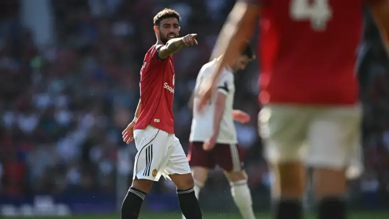 تطور مفاجئ.. هل ينتقل برونو فيرنانديز إلى اتحاد جدة السعودي؟