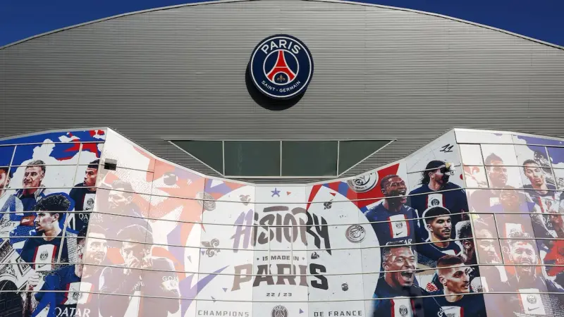 باريس سان جيرمان يقرر مغادرة معقله في حديقة الأمراء.. ما السبب؟