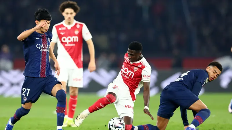 الدوري الفرنسي - موناكو يهزم سان جيرمان ويشعل سباق اللقب