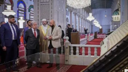 related_news_inside_blogsصور - غوتيريش يزور الجامع الأموي في دمشق