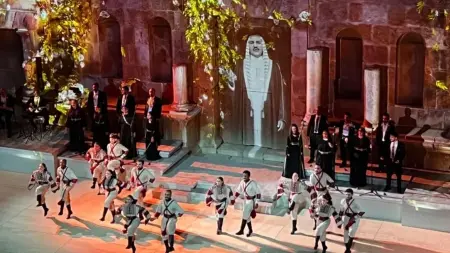 فيديو وصور - مهرجان جرش يحتفل بعقده الـ40.. افتتاح بحضور عربي ودولي