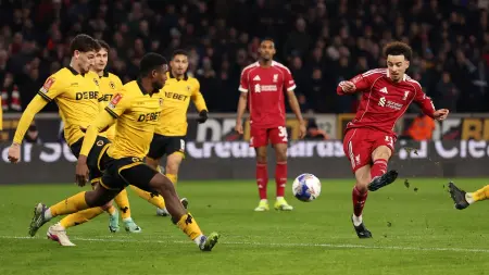 related_news_inside_blogsأمسية هادئة.. جدول مواعيد مباريات اليوم الاثنين 16/03/2026 والقنوات الناقلة والمعلقين