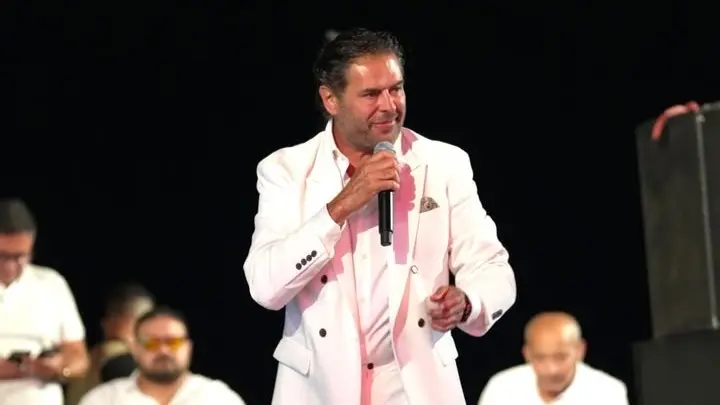 نهاية أزمة مصطفى كامل وراغب علامة.. مصالحة فنية بعد سحابة صيف