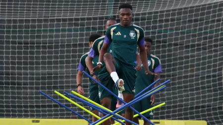 related_news_inside_blogsتشكيلة منتخب السعودية اليوم أمام مصر.. ما خيارات رينارد؟