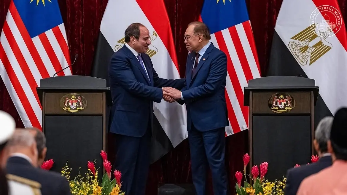 استقبل رئيس الوزراء الماليزي الرئيس المصري عبد الفتاح السيسي اليوم السبت (إنستغرام) استقبل رئيس الوزراء الماليزي الرئيس المصري عبد الفتاح السيسي اليوم السبت (إنستغرام)
