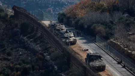 related_news_inside_blogsتقرير: الجيش الإسرائيلي يستعد لسيناريوهات مفاجئة على الجبهة السورية