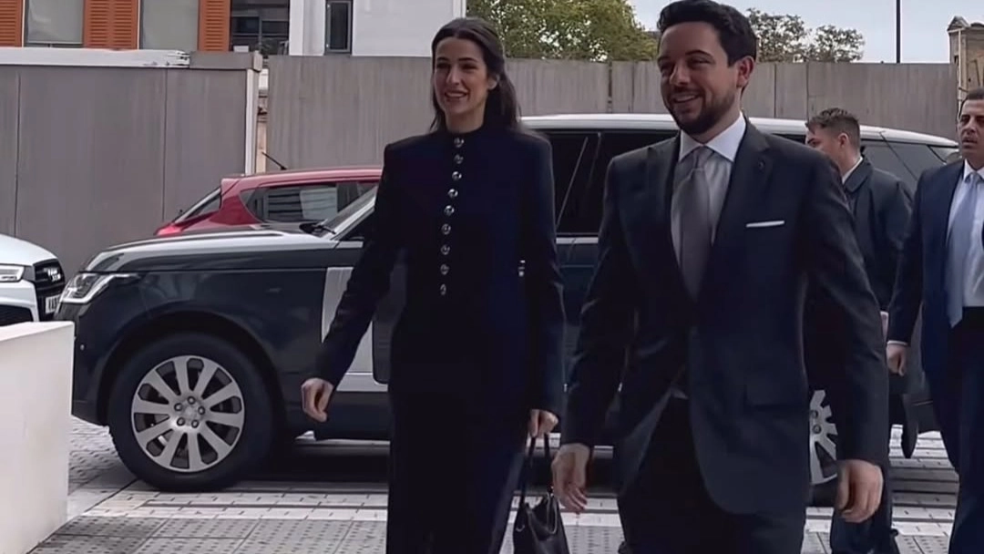 صور الأميرة رجوة الحسين.. إطلالة تلفت الأنظار 