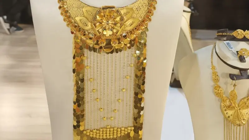 سعر الذهب اليوم في العراق الأحد 25/1/2026.. مستويات تاريخية بالأسواق