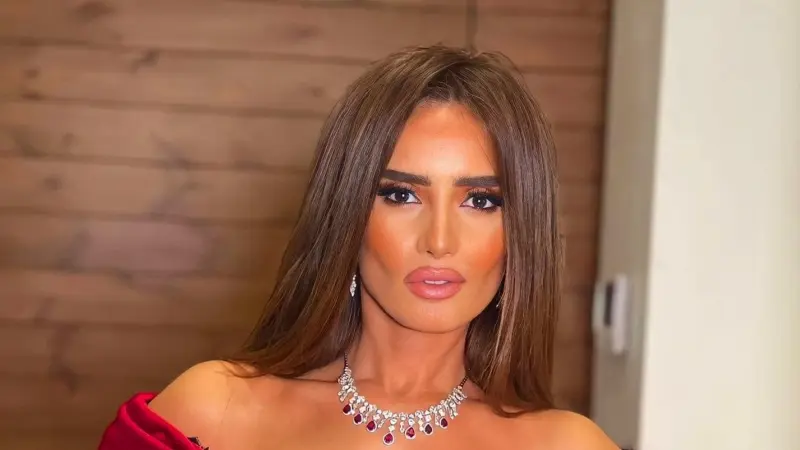زينة تتصدر الترند بسبب مرض تامر حسني.. ما القصة؟