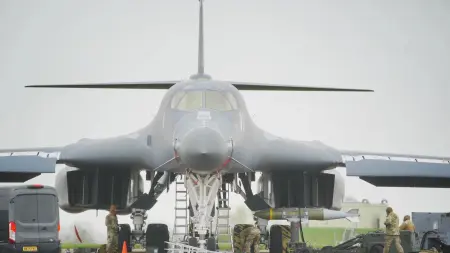 related_news_inside_blogs"أكسيوس": أميركا استخدمت قاذفة "B-1" في ضرباتها الأخيرة على إيران