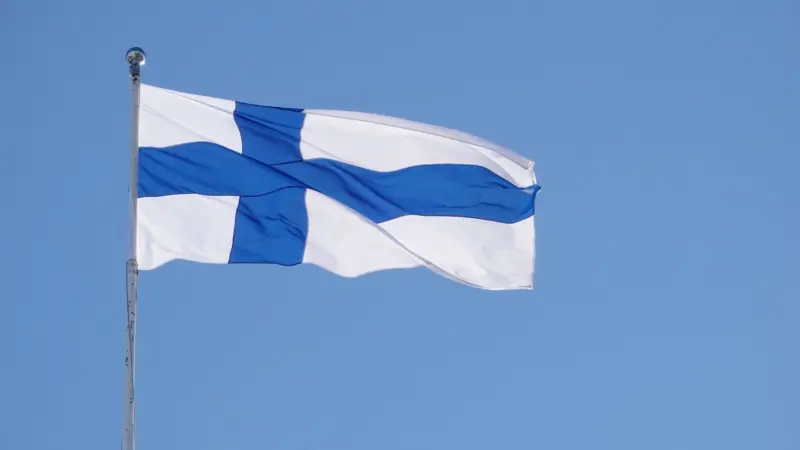 فنلندا تتهم ضباط سفينة على صلة بروسيا بإتلاف كابلات بحرية