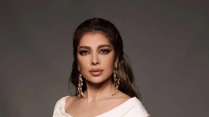 فيديو – بعد 15 عاما.. أصالة تدخل دمشق وهذا ما قالته