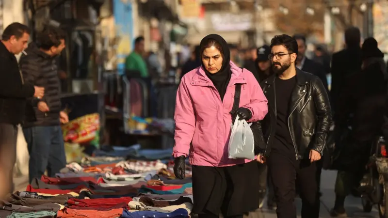 تقرير: احتجاجات شعبية ومعارضة مشتتة تهدد النظام