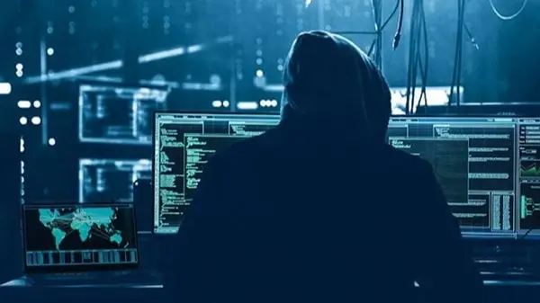 هجوم سيبراني يشلّ مطار بروكسل ويهدد آلاف الرحلات