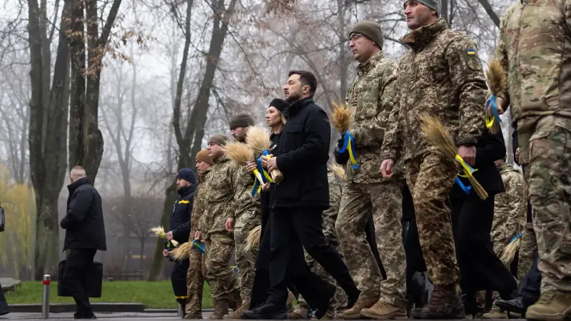 بين الاتفاق السيئ وعدم الاتفاق.. زيلينسكي يواجه خيارًا صعبًا