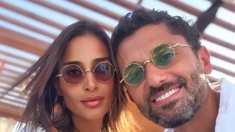 من هي آن الرفاعي طليقة كريم محمود عبد العزيز؟ 16 معلومة عن صديقة المشاهير