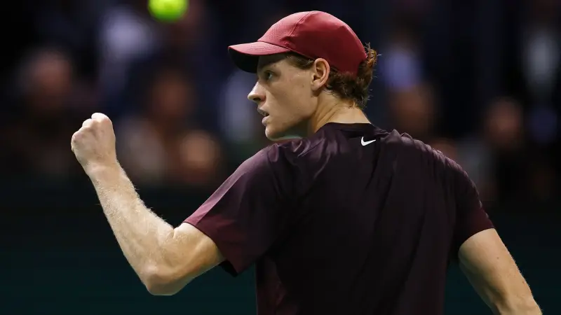 بطولة باريس للتنس - سينر يبلغ نصف النهائي وانتهاء مغامرة فاشرو