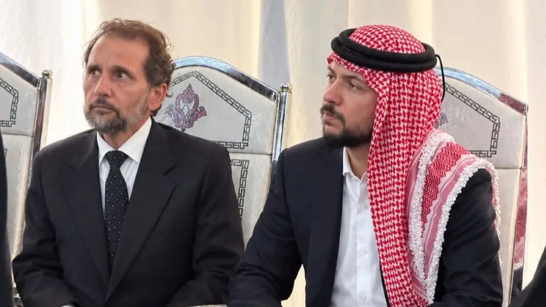الأمير الحسين بن عبدالله أكد أن الكرك ستبقى صامدة وشامخة بهمة أهلها (إكس) الأمير الحسين بن عبدالله أكد أن الكرك ستبقى صامدة وشامخة بهمة أهلها (إكس)