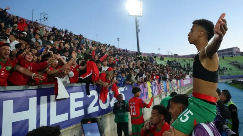 من هو فؤاد الزهواني دينامو دفاع المغرب بطل العالم للشباب؟