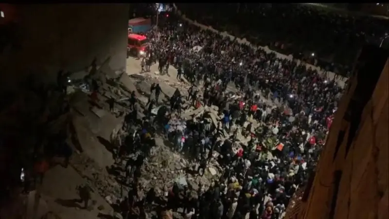 فيديو - قتلى ومصابون من جراء انهيار عمارتين في المغرب