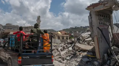 فيديو - "حزب الله" يتراجع شعبيا.. هل ينجح لبنان في التوصل لاتفاق مع إسرائيل؟