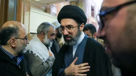 فيديو جديد لمجتبى خامنئي مع بزشكيان.. ما حقيقته؟