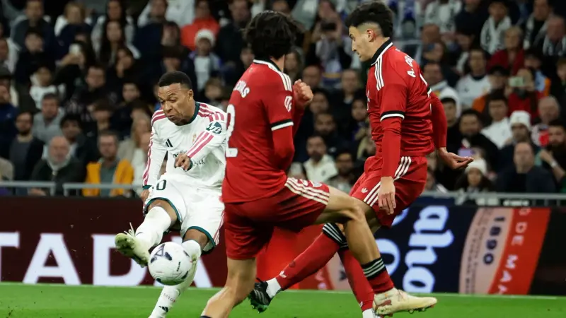 الدوري الإسباني - إشبيلية يصدر بيانًا ناريًا ضد رابطة "الليغا" بسبب مباراة ريال مدريد
