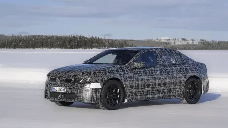 related_news_inside_blogsصور مسربة تكشف تصميم سيارة بي إم دبليو نوي كلاس