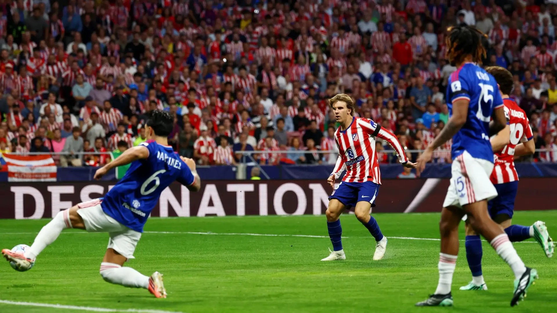 بابلو باريوس سجل هدفًا مبكرًا لأتلتيكو مدريد في شباك مانشستر يونايتد (رويترز) بابلو باريوس سجل هدفًا مبكرًا لأتلتيكو مدريد في شباك مانشستر يونايتد (رويترز)
