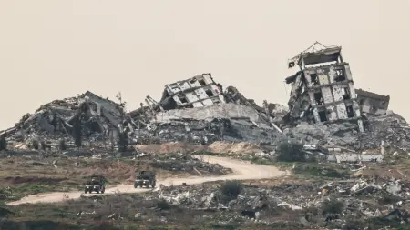 فيديو - مجندة إسرائيلية تطلق النار عشوائيا على المدنيين في غزة