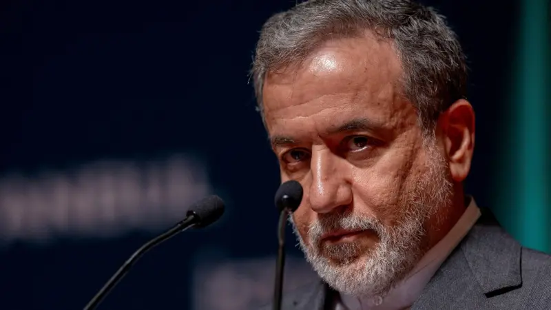 هل طلبت إيران من أميركا عودة المفاوضات لوقف الحرب؟ عراقجي يردّ