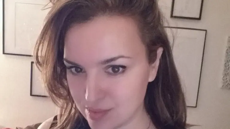 امرأة غامضة.. من هي كريستيانا بارسوني وما علاقتها بانفجارات البيجر في لبنان؟