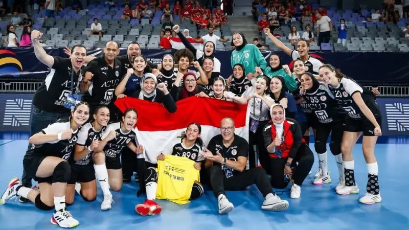 نتيجة وملخص مباراة مصر ضد إسبانيا اليوم في بطولة العالم للناشئات لكرة اليد 2026.. متى موعد مباراة المركز الـ3؟