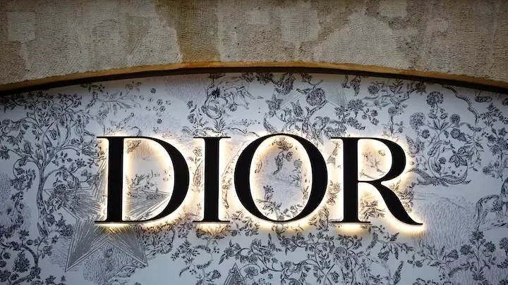 من شنغهاي إلى باريس.. بيانات العملاء تشعل أزمة جديدة لديور