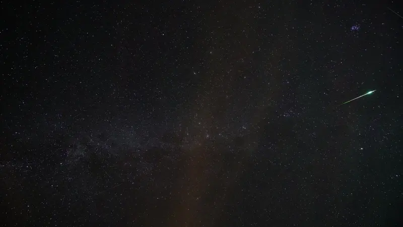 شهب التنين.. ظاهرة مذهلة يشهدها العالم