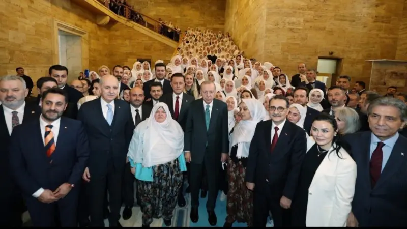 تضامن معها إردوغان.. من هي زينب غونيش؟