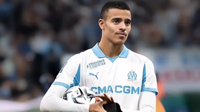 صفقات الهلال في الشتاء.. عرض ضخم لغرينوود وخطة محلية لتعزيز الدفاع