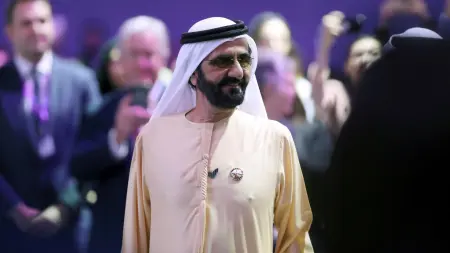 related_news_inside_blogsفيديو - "أنت تحب دبي.. ودبي تحبك".. محمد بن راشد يلتقي الطفل روجر شي