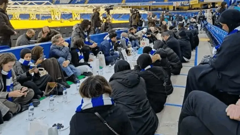 فيديو - لأول مرة.. رفع أذان المغرب في ملعب تشيلسي