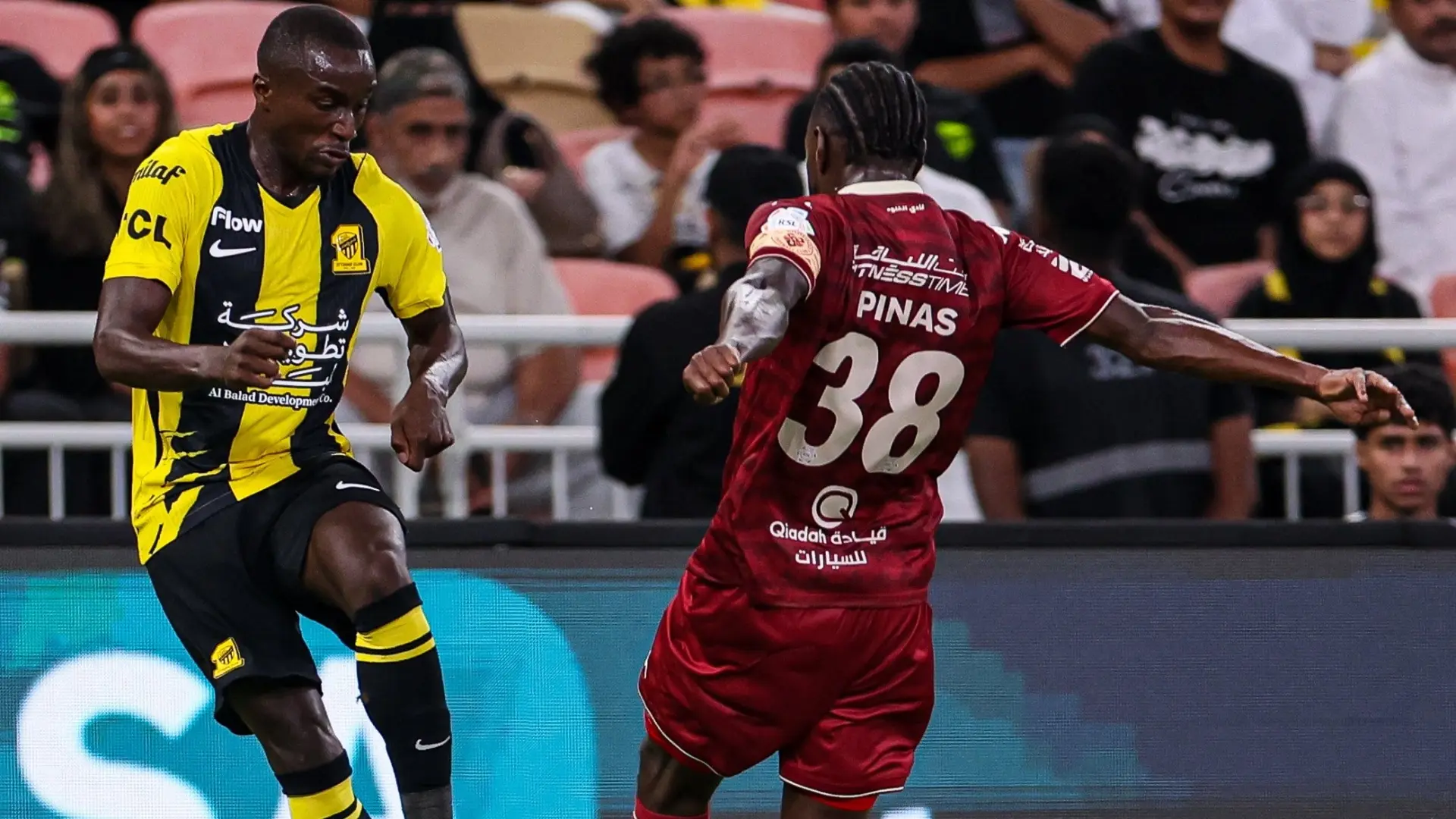 الاتحاد يبحث عن حسم التأهل المبكر أمام النجمة اليوم (إكس) الاتحاد يبحث عن حسم التأهل المبكر أمام النجمة اليوم (إكس)