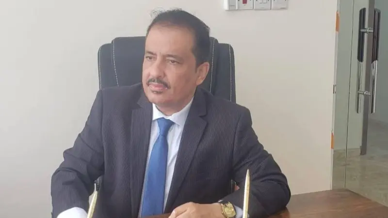 "الانتقالي الجنوبي" يتهم العليمي بالانقلاب على التوافق السياسي